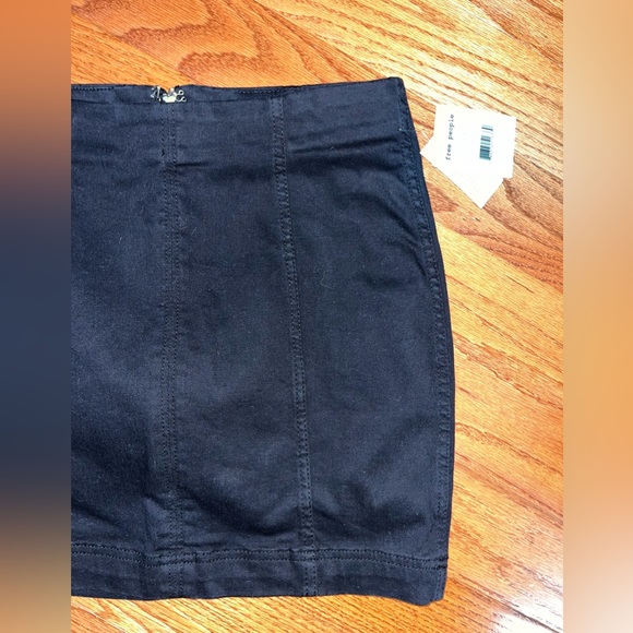 Free People Stretchy Black Mini Skirt with Zipper Closure in Back NWT — 8 - Picture 2 of 6